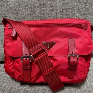 Authentic Prada Nylon&Leather Medium Messenger NWT